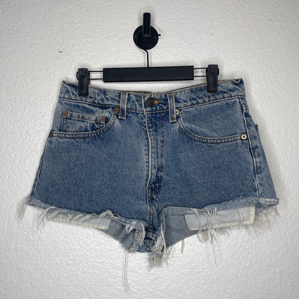 Vintage Levis 550 Relaxed Fit Denim Shorts High Waisted Cut Off Blue W31 USA